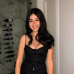 Meet your Posher, Mady